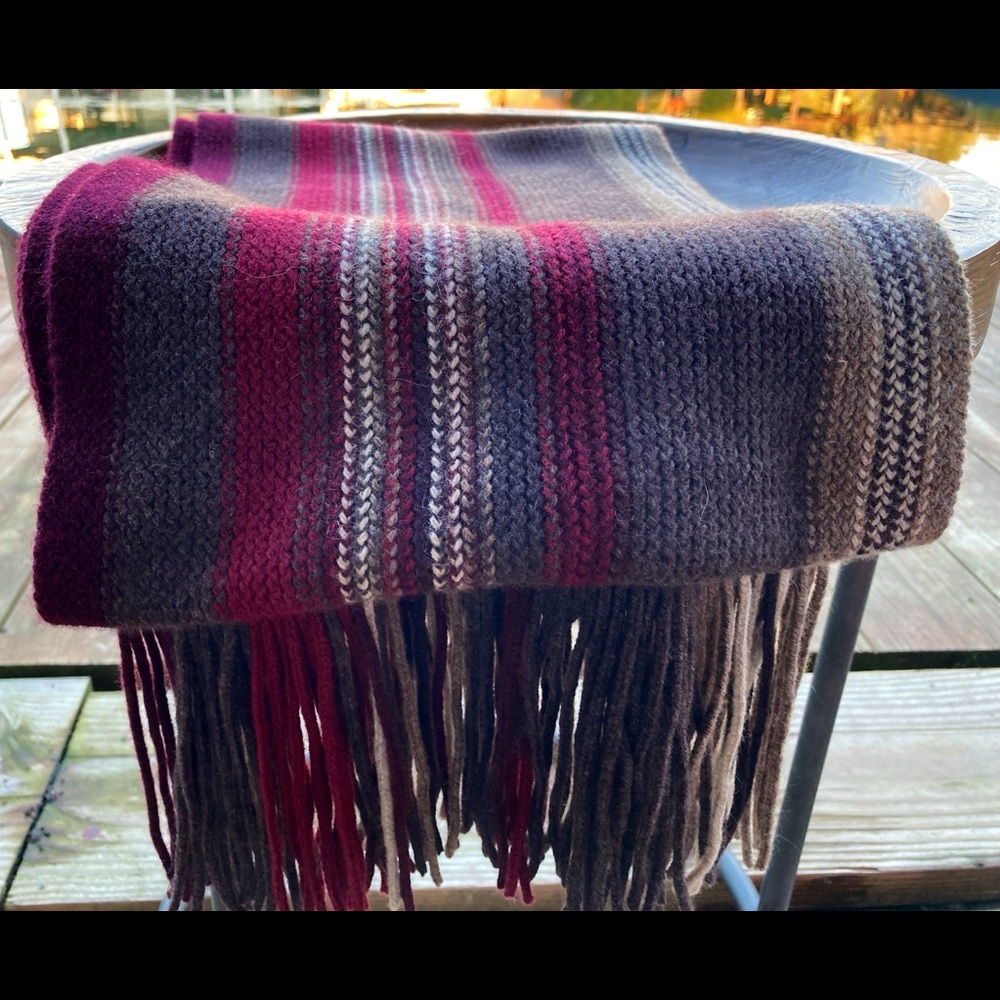 Banana Republic Cotton Knit scarf